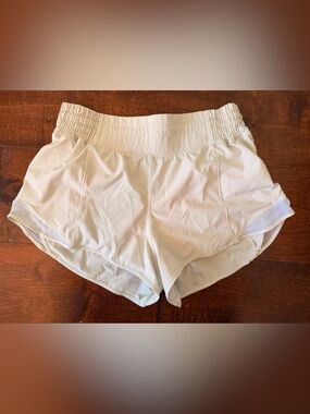 lululemon hotty hot HR 2.5” bone